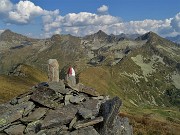 53 In decisa salita per Cima di Lemma con vista versoi  Laghi di Porcile di Valle Lunga